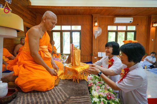 ภาพ No.167126:พิธีทอดกฐิน ณ พุทธอุทยานพรรัตนะแพร่ จ.แพร่ ในโครงการกฐินสามัคคีทั่วไทย 30,000 วัด บูชาธรรม 80 ปี หลวงพ่อธัมมชโย โดยคณะศิษยานุศิษย์วัดพระธรรมกาย วันที่ 22 ตุลาคม พ.ศ. 2567