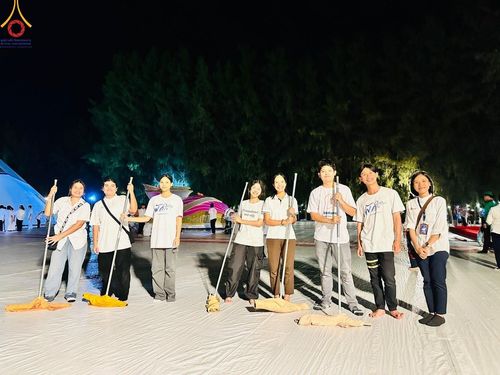 ภาพ No.108243:V.5 ทุ่มพลัง การเตรียมงาน เก็บงาน การรับบุญของเจ้าหน้าที่หน่วยงานต่างๆ เพื่อโครงการธรรมยาตรา กตัญญูบูชามหาปูชนียาจารย์ พระมงคลเทพมุนี (สด จนฺทสโร) พระผู้ปราบมาร อนุสรณ์สถาน 7 แห่ง ปีที่ 12 ระหว่างวันที่ 2 - 31 มกราคม พ.ศ. 2567