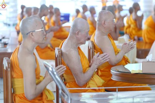 ภาพ No.240059:วันเสาร์ที่ 23 สิงหาคม พ.ศ. 2568 (วันพระ แรม 14 ค่ำ เดือน 9) พิธีบุพเปตพลี ครั้งที่ 169 ร่วมอุทิศบุญแด่หมู่ญาติที่ล่วงลับไปแล้ว และสืบทอดอายุพระพุทธศาสนา ณ หอฉันคุณยายอาจารย์ฯ วัดพระธรรมกาย