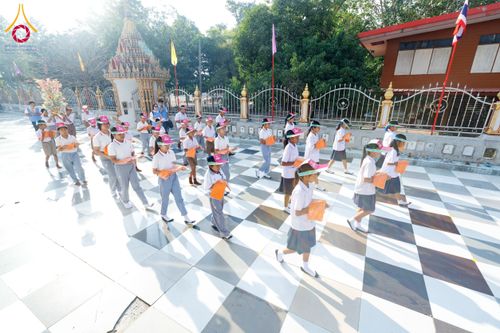 ภาพ No.200005:พิธีทอดผ้าป่าทำนุบำรุงศาสนสถาน ณ วัดบางไผ่นารถ ตำบลบางไทรป่า อำเภอบางเลน จังหวัดนครปฐม ในโครงการธรรมยาตรา กตัญญูบูชา มหาปูชนียาจารย์ พระมงคลเทพมุนี(สด จนฺทสโร) พระผู้ปราบมาร อนุสรณ์สถาน 7 แห่ง ปีที่ 13 วันที่ 22 มกราคม พ.ศ. 2568