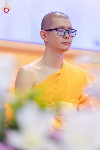 ภาพ No.277122:วันอาทิตย์ที่ 7 ธันวาคม พ.ศ. 2568 พิธีบูชาข้าวพระ ณ สภาธรรมกายสากล วัดพระธรรมกาย