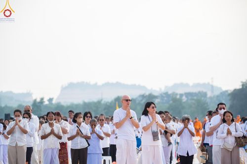 ภาพ No.129326:พิธีประดิษฐานพระบรมสารีริกธาตุ ณ มหารัตนะเจดีย์สิริปทุมสวรรค์ ศูนย์ปฏิบัติธรรมภาคใต้ อ.บางกล่ำ จ.สงขลา วันที่ 10 มีนาคม พ.ศ.2567