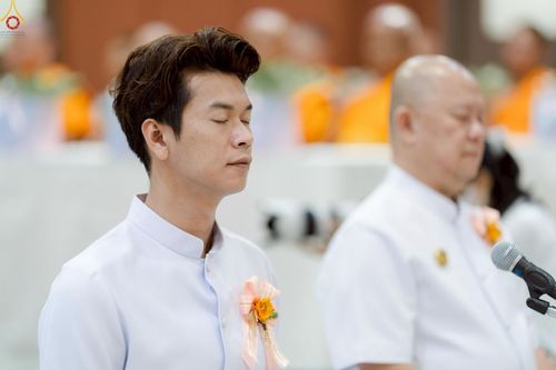 ภาพ No.228199:วันอาทิตย์ที่ 1 มิถุนายน พ.ศ.2568 พิธีถวายมหาสังฆทานพระ 100 รูป สโมสรซุปเปอร์คิดส์ ปีที่ 6 ณ ห้อง SPD 8 สภาธรรมกายสากล วัดพระธรรมกาย