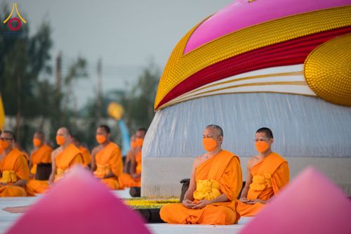 ภาพ No.116855:พระธรรมยาตราร่วมปฏิบัติธรรม และถ่ายภาพหมู่ประวัติศาสตร์ ปีที่ 12  วันที่ 21 มกราคม พ.ศ. 2567  ณ อนุสรณ์สถานบางปลา จ.นครปฐม