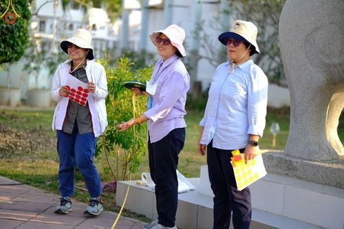 ภาพ No.112433:V.11 สามารถ การเตรียมงาน เก็บงาน การรับบุญของเจ้าหน้าที่หน่วยงานต่างๆ เพื่อโครงการธรรมยาตรา กตัญญูบูชา มหาปูชนียาจารย์ พระมงคลเทพมุนี (สด จนฺทสโร) พระผู้ปราบมาร อนุสรณ์สถาน 7 แห่ง ปีที่ 12 ระหว่างวันที่ 2 - 31 มกราคม พ.ศ.2567