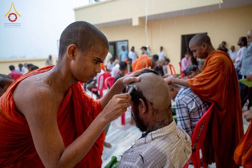 ภาพ No.231024:วันที่ 1 กรกฎาคม พ.ศ. 2568 โครงการบรรพชาสามเณร 300 รูป ถวายเป็นพุทธบูชา  วันอาสาฬหบูชา ณ จุดกำเนิดพระรัตนตรัย  ต้นแหล่งธัมมจักกัปปวัตตนสูตร เมืองพาราณสี  สารนาถ ประเทศอินเดีย