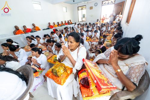 ภาพ No.175724:พิธีทอดผ้าป่าสมทบกฐิน ณ วัดกัลปิติยะ ปูรณะ เมืองมาตะเล ศรีลังกา โดยมูลนิธิธรรมกาย ในนามหลวงพ่อธัมมชโย วันที่ 6 พฤศจิกายน พ.ศ. 2567