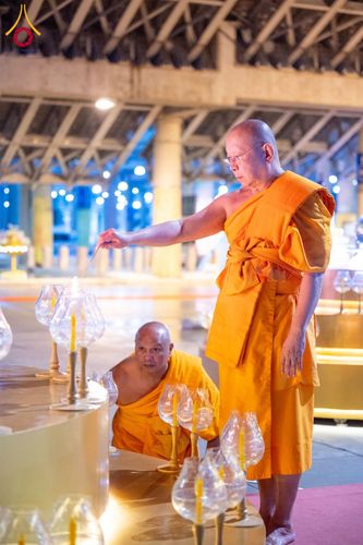 ภาพ No.187602:พิธีฉลองชัยสวดมนต์บทธัมมจักกัปปวัตนสูตร 7,000,000,000 จบ และพิธีสวดมนต์ข้ามปี วันที่ 31 ธันวาคม พ.ศ. 2567 ถึงวันที่ 1 มกราคม พ.ศ. 2568 ณ มหารัตนวิหารคด วัดพระธรรมกาย จ.ปทุมธานี