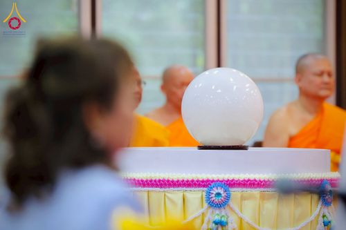 ภาพ No.221356:วันอาทิตย์ที่ 27 เมษายน พ.ศ. 2568 พิธีเจริญพระพุทธมนต์สมโภชดวงแก้วธรรมชัย เนื่องในโอกาสบูชาธรรม 81 ปีหลวงพ่อธัมมชโย อัญเชิญประดิษฐานเนื่องในโอกาสสถาปนาวัดพระธรรมกายไอซ์แลนด์ ณ อาคารปลูกศรัทธา 1 วัดพระธรรมกาย อำเภอคลองหลวง จังหวัดปทุมธานี