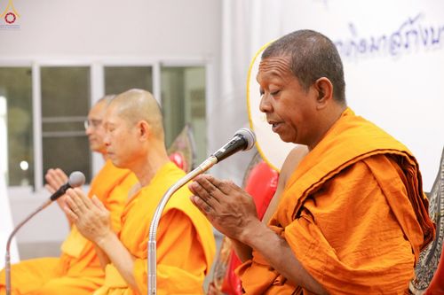 ภาพ No.248205:วันที่ 26-28 กันยายน พ.ศ. 2568 โครงการอบรมอุบาสกแก้ว อุบาสิกาแก้ว รุ่นที่ 3 ผู้แทนทอดกฐินสามัคคีทั่วไทย 30,000 วัด บูชาธรรม 81 ปี หลวงพ่อธัมมชโย ณ ธุดงคสถานสุราษฎร์ธานี