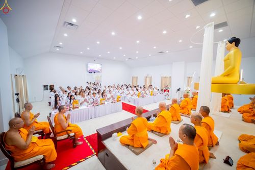 ภาพ No.234581:วันอาทิตย์ที่ 20 กรกฎาคม  พ.ศ.2568 พิธีทอดผ้าป่าภาคพื้นอเมริกา พิธีเจริญพระพุทธมนต์ ฉลองอาคารแก้วธรรมชัยรัตนอนันต์ วัดพระธรรมกายเทนเนสซี ประเทศสหรัฐอเมริกา