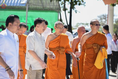 ภาพ No.103571:พิธีถวายจตุปัจจัย และภัตตาหารเป็นสังฆทาน , พิธีมอบอักษรสารตราตั้งฐานานุกรม และพัดยศ , การประชุมคณะสงฆ์ประจำจังหวัดสระบุรี  ณ ศูนย์ปฏิบัติธรรมจังหวัดสระบุรี อ.พระพุทธบาท จ.สระบุรี   วันอังคารที่ 19 ธันวาคม  พ.ศ. 2566