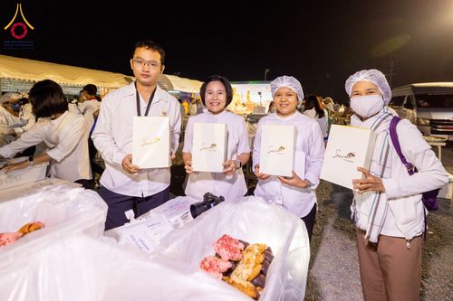 ภาพ No.119905:พิธีถวายภัตตาหารเป็นสังฆทาน แด่คณะพระธรรมยาตรา ปีที่ 12 วันที่ 28 มกราคม พ.ศ. 2567 ณ อนุสรณ์สถานบางปลา จ.นครปฐม