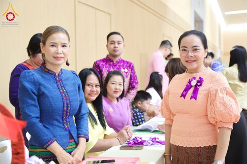 ภาพ No.196027:ผู้ว่าปทุมฯ เปิดงานวันครู ครั้งที่ 69 พ.ศ. 2568 จังหวัดปทุมธานี “เรียนดี มีความสุข : ครูไทยร่วมใจปฏิวัติการศึกษา เด็กฉลาดคิด ฉลาดทำ” ณ วัดพระธรรมกาย - รวมใจระลึกถึงพระคุณบูรพาจารย์ ยกย่องเชิดชูเกียรติผู้ประกอบวิชาชีพทางการศึกษาที่ประกอบคุณงามความดี 