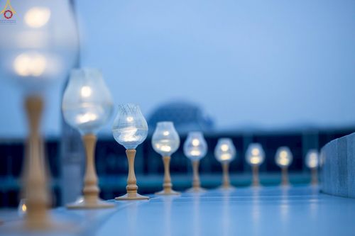 ภาพ No.223943:วันวิสาขบูชา วันอาทิตย์ที่ 11 พฤษภาคม พ.ศ. 2568 พิธีจุดวิสาขประทีป ,  พิธีเวียนประทักษิณรอบพระมหาธรรมกายเจดีย์ , พิธีฉลองชัยสวดมนต์บทธัมมจักกัปปวัตตนสูตร ครบ 7,357,000,000 จบ ณ มหารัตนวิหารคด วัดพระธรรมกาย