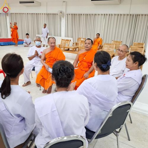 ภาพ No.155397:โครงการอุบาสกแก้ว อุบาสิกาแก้ว รุ่นที่ 2 ตัวแทนทอดกฐินสามัคคีทั่วไทย 30,000 วัด บูชาธรรม 80 ปี หลวงพ่อธัมมชโย ศูนย์ปฏิบัติธรรมเพชรบูรณ์ ต.นาป่า อ.เมือง จ.เพชรบูรณ์