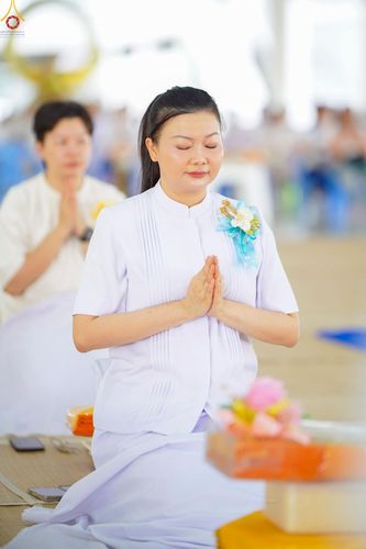 ภาพ No.248505:วันที่ 27 กันยายน พ.ศ. 2568 พิธีถวายเมนูสวรรค์เพื่อการบรรลุธรรม ณ หอฉันคุณยายอาจารย์ฯ วัดพระธรรมกาย