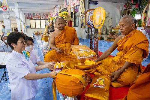 ภาพ No.92973:พิธีทอดกฐินสามัคคีทั่วไทย 5,000 วัด โดยคณะศิษยานุศิษย์วัดพระธรรมกาย น้อมบูชาธรรม 79 ปี หลวงพ่อธัมมชโย ณ วัดทรงศิรินาวาส จ.บุรีรัมย์ วันที่ 8 พฤศจิกายน พ.ศ.2566