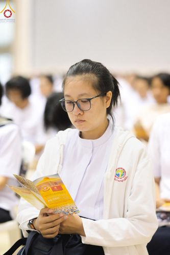 ภาพ No.212586:วันพฤหัสบดีที่ 20 มีนาคม พ.ศ. 2568 การประชุม 3 อาศรม วัดพระธรรมกาย เพื่องาน 22 เมษายน วันคุ้มครองโลก ถวายมหาสังฆทาน 40,000 กว่าวัดทั่วประเทศ