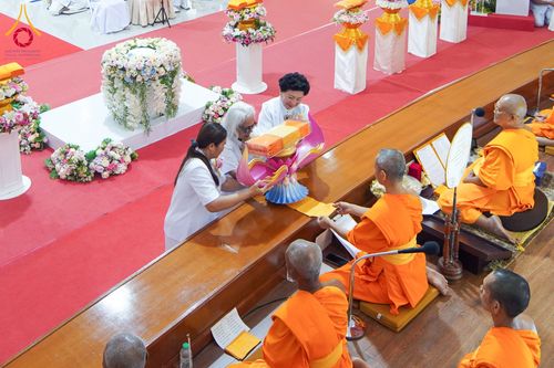 ภาพ No.174776:พิธีทอดกฐินสามัคคี ธรรมอุทยานบ้านแป้ง อำเภอพรหมบุรี จังหวัดสิงห์บุรี ในโครงการกฐินสามัคคีทั่วไทย 30,000 วัด บูชาธรรม 80 ปี หลวงพ่อธัมมชโย โดยคณะศิษยานุศิษย์วัดพระธรรมกาย วันที่ 26 ตุลาคม พ.ศ. 2567