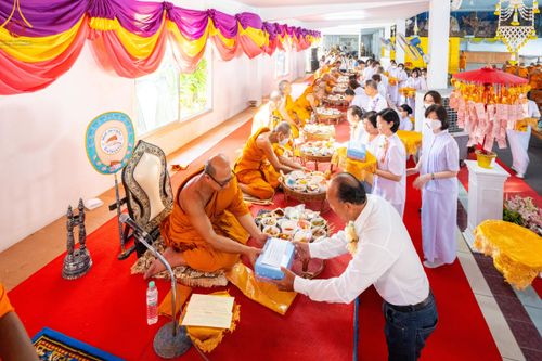 ภาพ No.114414:พิธีทอดผ้าป่าทำนุบำรุงศาสนสถาน ณ วัดโบสถ์บน ต.บางคูเวียง อ.บางกรวย จ.นนทบุรี วันที่ 18 มกราคม พ.ศ. 2567