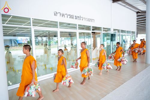 ภาพ No.225903:วันเสาร์ที่ 24 พฤษภาคม พ.ศ. 2568 พิธีถวายสังฆทาน 323 วัด ปีที่ 21 ครั้งที่ 177 พิธีมอบกองทุนหนุนแรงใจช่วยครูใต้ ปีที่ 18 ครั้งที่ 141 และพิธีทำบุญอุทิศส่วนกุศลให้ผู้วายชนม์ ณ ศูนย์ปฏิบัติธรรมภาคใต้ จ.สงขลา