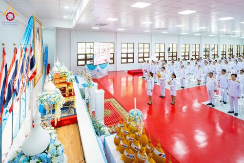 ภาพ No.237711:พิธีถวายเครื่องราชสักการะและวางพานพุ่ม และพิธีจุดเทียนถวายพระพรชัยมงคล เนื่องในโอกาสวันเฉลิมพระชนมพรรษา สมเด็จพระนางเจ้าสิริกิติ์ พระบรมราชินีนาถ พระบรมราชชนนีพันปีหลวง วันอังคารที่ 12 สิงหาคม พ.ศ. 2568  ณ อาคารปลูกศรัทธา 2 วัดพระธรรมกาย