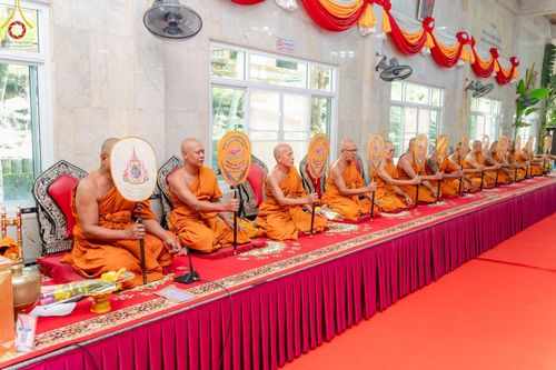 ภาพ No.165912:พิธีทอดกฐิน ณ วัดเขาตะแบก อ.ศรีราชา จ.ชลบุรี ในโครงการกฐินสามัคคีทั่วไทย 30,000 วัด บูชาธรรม 80 ปี หลวงพ่อธัมมชโย โดยคณะศิษยานุศิษย์วัดพระธรรมกาย วันที่ 20 ตุลาคม พ.ศ. 2567