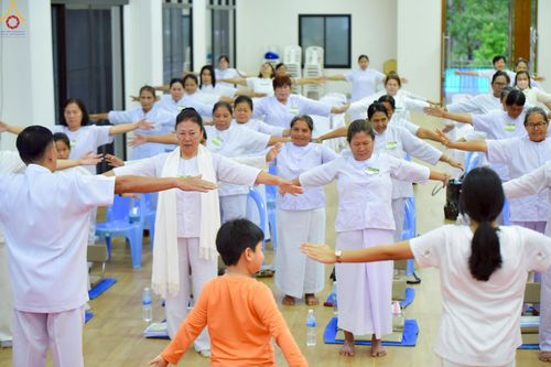 ภาพ No.250041:วันที่ 26-28 กันยายน พ.ศ. 2568 โครงการอบรมอุบาสกแก้ว อุบาสิกาแก้ว รุ่นที่ 3 ตัวแทนทอดกฐินสามัคคีทั่วไทย 30,000 วัด ณ ศูนย์ปฏิบัติธรรมจันทบุรี จ.จันทบุรี