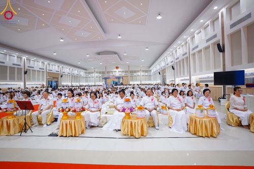 ภาพ No.95081:พิธีทอดกฐินสามัคคีทั่วไทย 5,000 วัด ณ สถาบันธรรมชัย จ.อยุธยา วันที่ 12 พฤศจิกายน พ.ศ. 2566