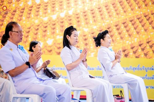 ภาพ No.160971:พิธีฉลองชัยสวดมนต์บทธัมมจักกัปปวัตนสูตร ครบ 6,788,140,140 จบ ณ มหารัตนวิหารคด วัดพระธรรมกาย วันที่ 10 ตุลาคม พศ. 2567