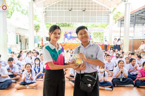 ภาพ No.184882:กิจกรรมวันรวมพลังเด็กดี V-Star ผู้นำฟื้นฟูศีลธรรมโลก กรุงเทพมหานคร ณ วัดมหาธาตุยุวราชรังสฤษฎิ์ราชวรมหาวิหาร กรุงเทพมหานคร ในวันที่ 13 ธันวาคม พ.ศ. 2567