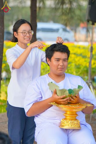 ภาพ No.135287:พิธีปลงผม ธรรมทายาท ระดับอุดมศึกษา รุ่นที่ 51 ภาคฤดูร้อน ณ วัดพระธรรมกาย จ.ปทุมธานี วันเสาร์ที่ 6 เมษายน พ.ศ. 2567