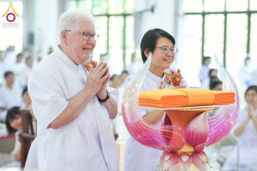 ภาพ No.270215:วันอาทิตย์ที่ 9 พฤศจิกายน พ.ศ. 2568 พิธีทอดผ้าป่าสร้างองค์พระเจดีย์สระบุรี สถาปนาองค์พระเจดีย์ เพื่อสร้างสันติภาพโลก ณ ศูนย์ปฏิบัติธรรมสระบุรี อ.พระพุทธบาท จ.สระบุรี