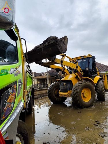 ภาพ No.159640:ฟื้นฟูเชียงราย! ปทุมธานีส่งเครื่องจักรกลสาธารณภัยลงพื้นที่อุทกภัยเร่งช่วยเหลือประชาชน วันที่ 29 กันยายน พ.ศ. 2567 ณ ลานจอดรถ P2 วัดพระธรรมกาย อ.คลองหลวง จ.ปทุมธานี