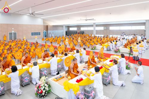 ภาพ No.153124:พิธีมอบรางวัลเกียรติยศ แก่สามเณรผู้สอบผ่าน โครงการสามเณรทรงพระปาฏิโมกข์ ปีที่ 2/2567 วันอังคารที่ 27 สิงหาคม พ.ศ.2567 ณ ห้องประชุมใหญ่ ค่ายจองแชมป์ หมู่กุฏิสามเณรเปรียญธรรม วัดพระธรรมกาย จ.ปทุมธานี