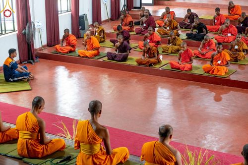 ภาพ No.139840:PhotoStory มหาศรัทธา ธรรมยาตราศรีลังกา EP.2 พิธีเปิดโครงการสยาม-ลังกา ธรรมยาตรา ฉลองเทศกาลวิสาขบูชาแห่งชาติ ศรีลังกา บูชาธรรม 80 ปีหลวงพ่อธัมมชโย เมื่อวันที่ 17 พฤษภาคม พ.ศ. 2567