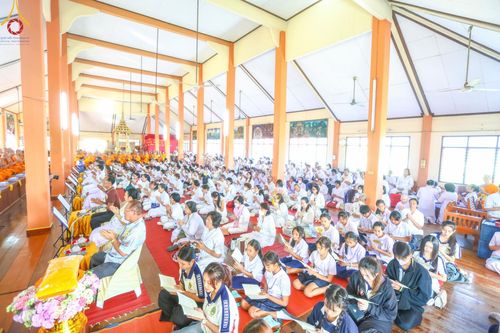 ภาพ No.200361:พิธีทอดผ้าป่าทำนุบำรุงศาสนสถาน ณ วัดผาสุการาม ตำบลบางไทรป่า อำเภอบางเลน จังหวัดนครปฐม ในโครงการธรรมยาตรา กตัญญูบูชา มหาปูชนียาจารย์ พระมงคลเทพมุนี(สด จนฺทสโร) พระผู้ปราบมาร อนุสรณ์สถาน 7 แห่ง ปีที่ 13 วันที่ 22 มกราคม พ.ศ. 2568