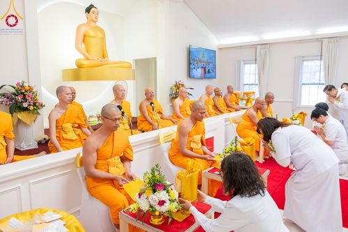 ภาพ No.100753:พิธีทอดกฐินบรมจักรพรรดิสร้างทุกสิ่ง  ณ วัดพระธรรมกายนิวเจอร์ซี ประเทศสหรัฐอเมริกา วันอาทิตย์ ที่ 19 พฤศจิกายน พ.ศ 2566