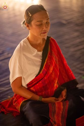 ภาพ No.76537:คณะสงฆ์และสามเณรบังกลาเทศ ปฎิบัติธรรมและจุดโคมประทีปถวายเป็นพุทธบูชา วันที่ 17 กุมภาพันธ์ พ.ศ. 2566