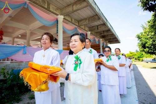 ภาพ No.274612:วันอาทิตย์ที่ 23 พฤศจิกายน พ.ศ. 2568 พิธีทอดผ้าป่าสามัคคี เพื่อระดมทุนสร้างกุฏิที่พักสามเณร ณ ศูนย์ปฏิบัติธรรมสวนผึ้ง จ.ราชบุรี