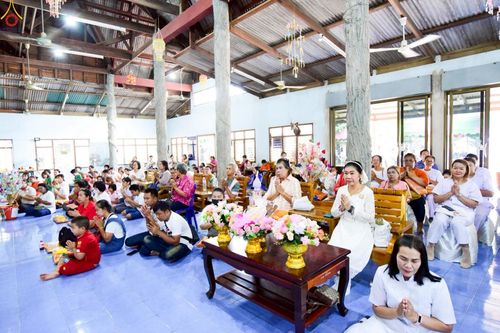 ภาพ No.263636:วันที่ 23 ตุลาคม พ.ศ. 2568 พิธีทอดกฐินสามัคคีทั่วไทย 30,000 วัด โดยคณะศิษยานุศิษย์ บูชาธรรม 81 ปี หลวงพ่อธัมมชโย ณ วัดไร่ดอน จ.ฉะเชิงเทรา