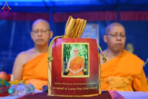 ภาพ No.179398:พิธีทอดกฐินสมทบ ณ วัดสันตินิเกตัน (Santiniketan Temple) เมืองกัลกัตตา ประเทศอินเดีย วันที่ 9 พฤศจิกายน พ.ศ. 2567 เพื่อสร้างโรงพยาบาลสำหรับชุมชน Santiniketan Ambedga Buddhist welfare mission