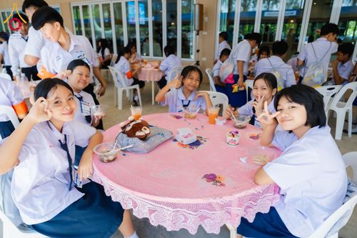 ภาพ No.183106:วันรวมพลังเด็กดี V-Star ผู้นำฟื้นฟูศีลธรรมโลก ณ ธุดงคสถานชลบุรี อ.ศรีราชา จ.ชลบุรี  ในวันเสาร์ที่ 16 พฤศจิกายน 2567