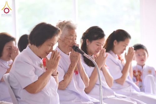 ภาพ No.172762:พิธีทอดกฐิน ศูนย์ปฏิบัติธรรมบ้านแก้วเรือนธรรม อ.เฉลิมพระเกียรติ จ.สระบุรี ในโครงการกฐินสามัคคีทั่วไทย 30,000 วัด บูชาธรรม 80 ปี หลวงพ่อธัมมชโย โดยคณะศิษยานุศิษย์วัดพระธรรมกาย วันที่ 26 ตุลาคม พ.ศ. 2567