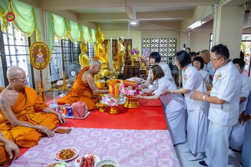 ภาพ No.275501:วันที่ 5 พฤศจิกายน พ.ศ. 2568 พิธีทอดกฐินสามัคคีทั่วไทย ณ วัดเขาแก้ว อ.โพธิ์ทอง จ.อ่างทอง โดยคณะศิษยานุศิษย์ บูชาธรรม 81 ปี หลวงพ่อธัมมชโย