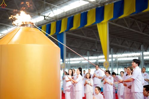 ภาพ No.249426:วันที่ 28 กันยายน พ.ศ. 2568 พิธีจุดเทียนใจ ไฟนิรันด์ อนันตชัย ณ สภาธรรมกายสากล วัดพระธรรมกาย