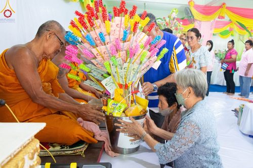ภาพ No.96781:พิธีทอดกฐินสามัคคีทั่วไทย 5,000 วัด ณ วัดบ้านพร้าวนอก จ.ปทุมธานี วันที่ 19 พฤศจิกายน พ.ศ.2566