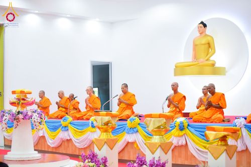 ภาพ No.171610:พิธีทอดกฐิน ณ ศูนย์ปฏิบัติธรรมและศูนย์อบรมเยาวชนเพชรบุรี ในโครงการกฐินสามัคคีทั่วไทย 30,000 วัด บูชาธรรม 80 ปี หลวงพ่อธัมมชโย โดยคณะศิษยานุศิษย์วัดพระธรรมกาย วันที่ 27 ตุลาคม พ.ศ. 2567