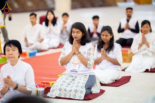 ภาพ No.210177:วันพฤหัสบดีที่ 6 มีนาคม พ.ศ. 2568 ตักบาตรฉลองสามเณรใหม่ โครงการบรรพชาสามเณรท้องถิ่นชาวเนปาล 500 รูป ณ ลุมพินี ประเทศเนปาล